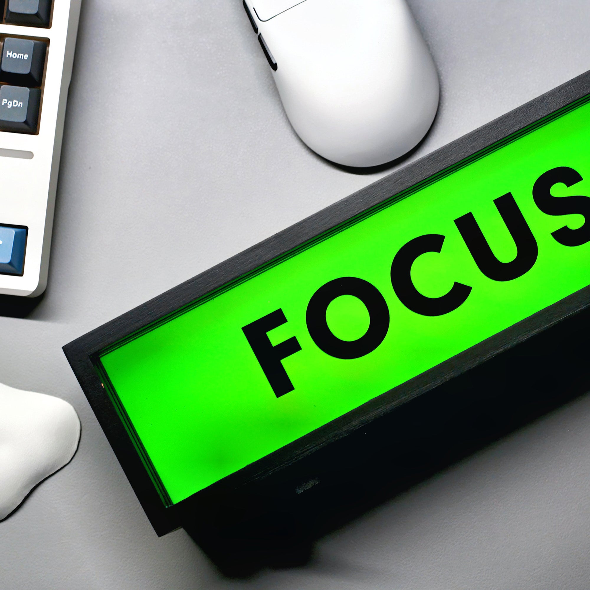 "FOCUS" LED Desk Sign