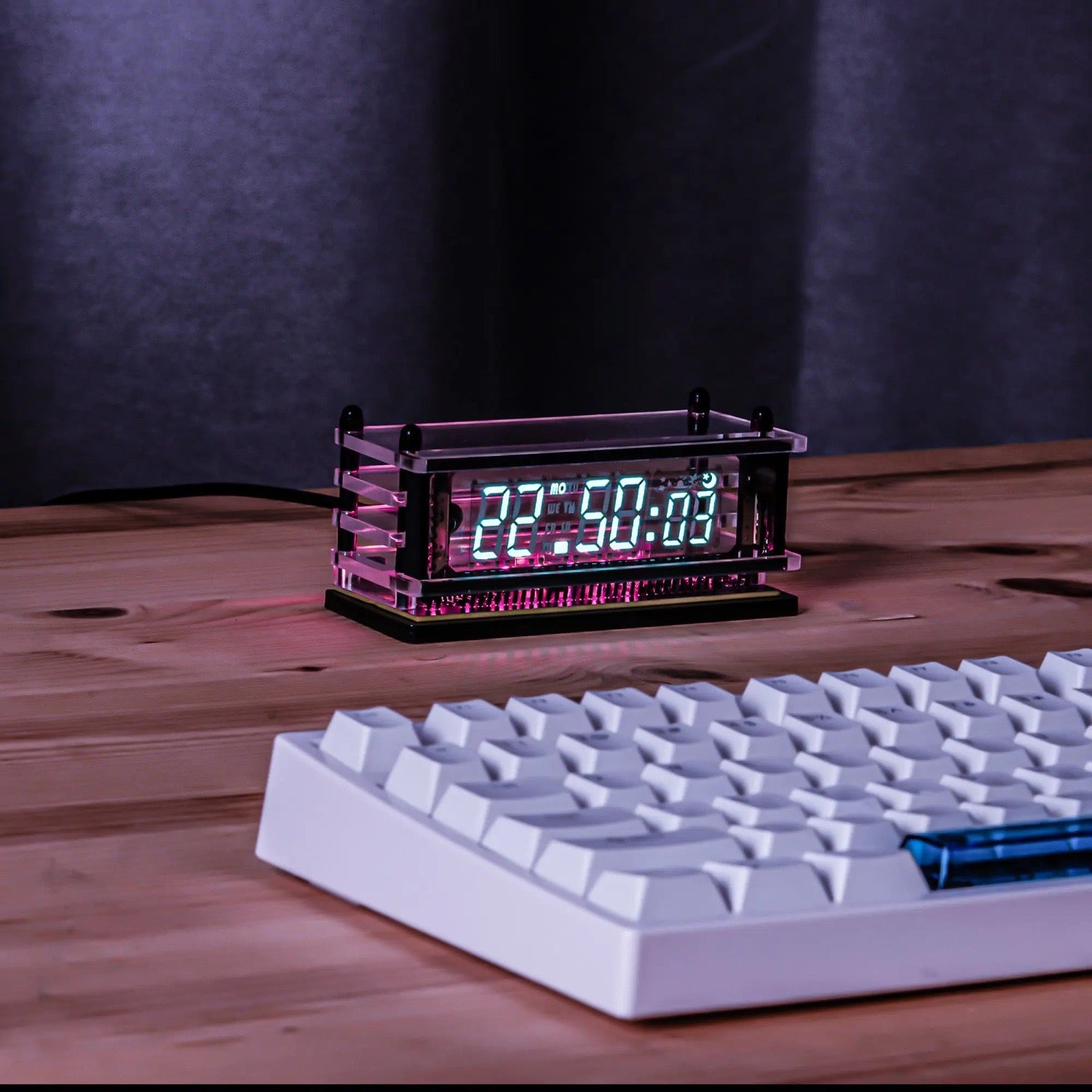 VCK 0658-A | VFDデスククロック ブラック | LGL Studio 