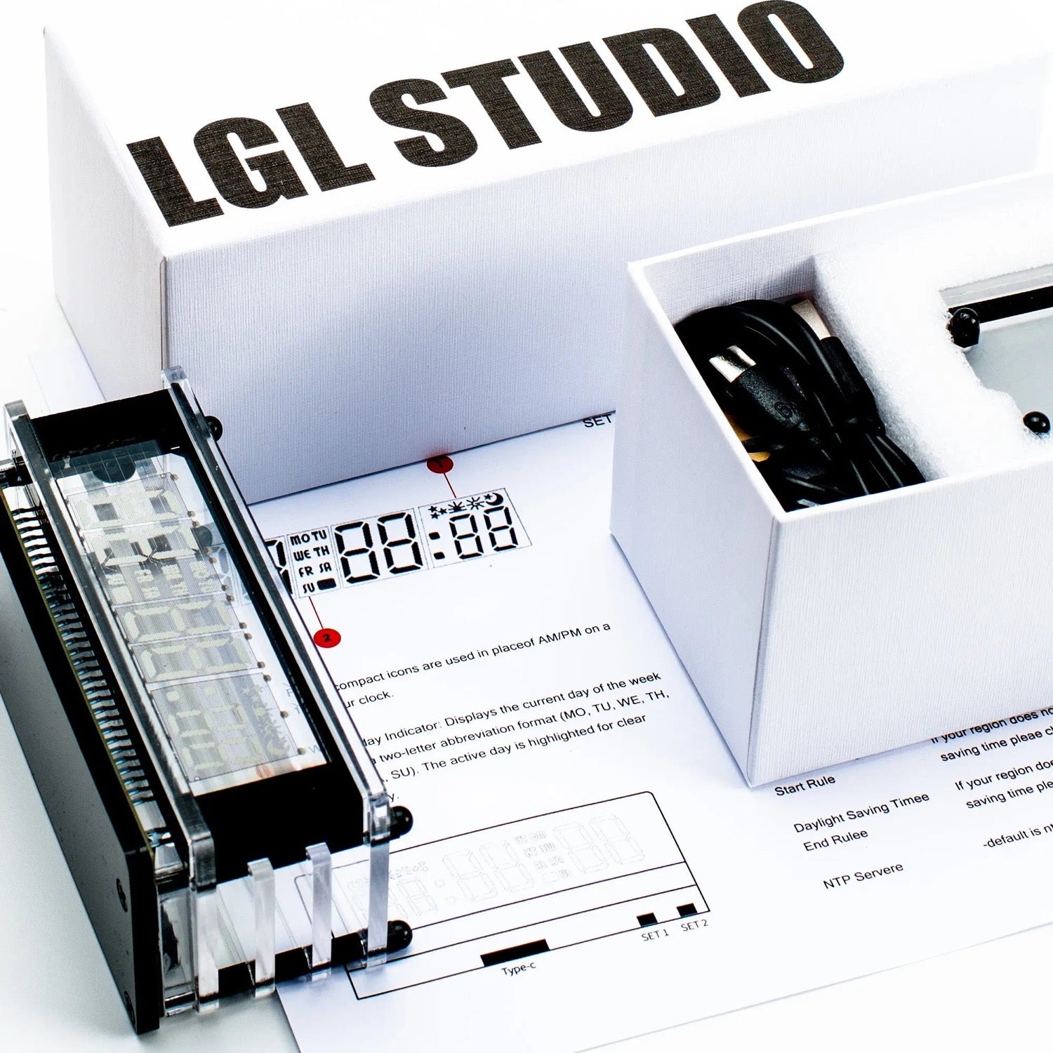 VCK 0658-A | VFDデスククロック ブラック | LGL Studio 