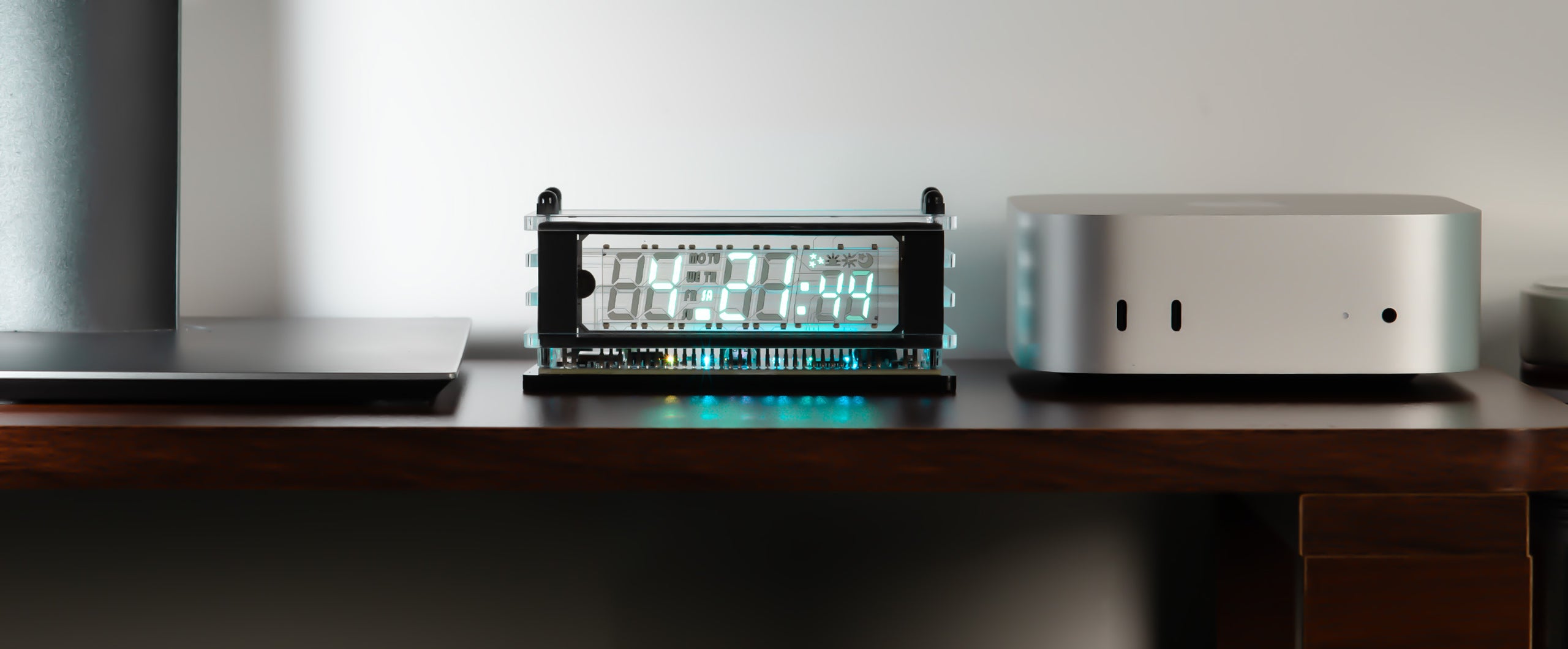 LGL Studio INB-06MM58T VFD Clock | Acrylic 6-Digit VFD Desk Clock
